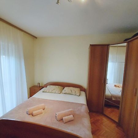 Apartman Lucija Apartment Biograd Na Moru Luaran gambar