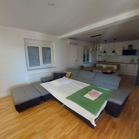 Apartman Lucija Apartment Biograd Na Moru Luaran gambar