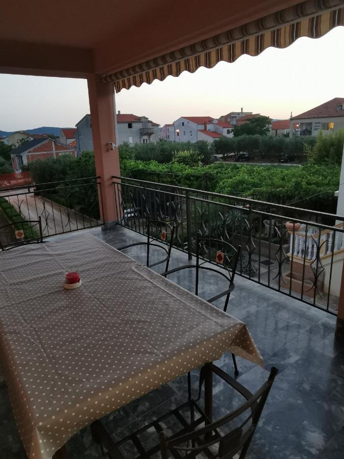 Apartman Lucija Apartment Biograd Na Moru Luaran gambar