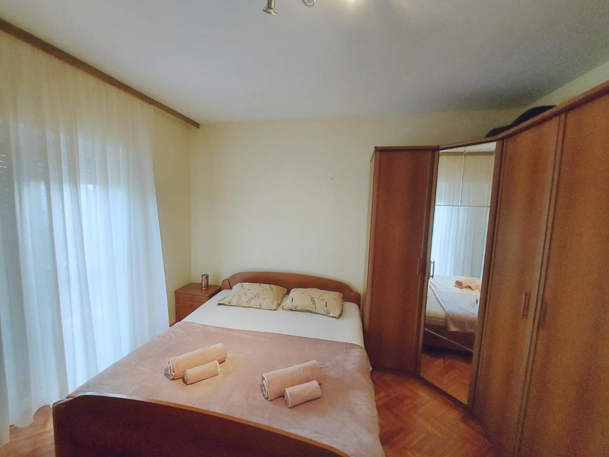 Apartman Lucija Apartment Biograd Na Moru Luaran gambar